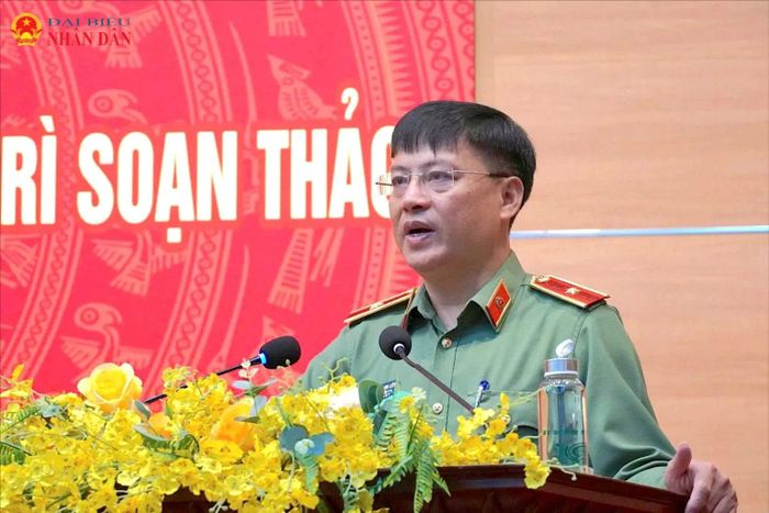 ĐBQH, Giám đốc Công an tỉnh, Thiếu tướng Nguyễn Thanh Liêm phát biểu tại hội thảo