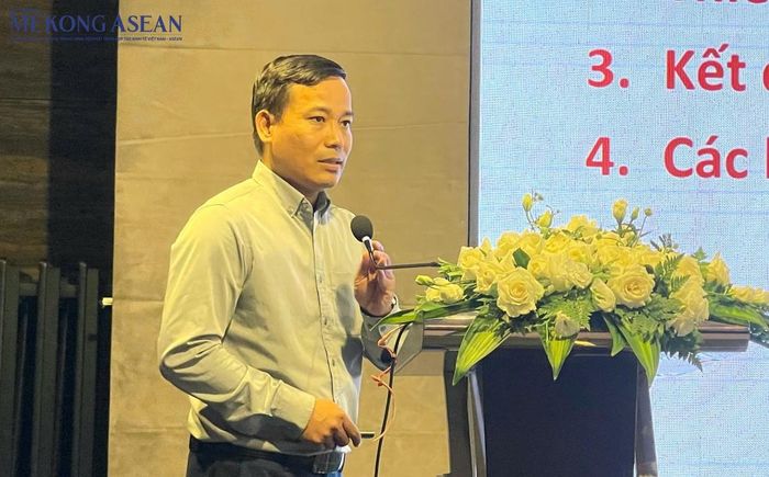 Tiến sĩ Trần Hoài Sơn, Viện Khoa học và Kỹ thuật Môi trường (Đại học Xây dựng Hà Nội) trình bày kết quả dự án thí điểm tái sử dụng nước thải công nghiệp tại Khu công nghiệp DEEP C Hải Phòng sau 8 tháng thực hiện. Ảnh: Thảo Ngân - Mekong ASEAN.