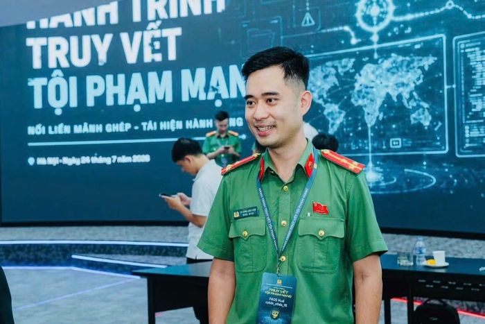 Thượng úy Lê Công Anh Sơn: "Đây không chỉ là một cuộc tranh tài về chuyên môn mà còn là dịp để những cán bộ trẻ thử sức, giao lưu, học hỏi và rèn luyện khả năng ứng phó với những phương thức, thủ đoạn ngày càng tinh vi của tội phạm công nghệ cao".