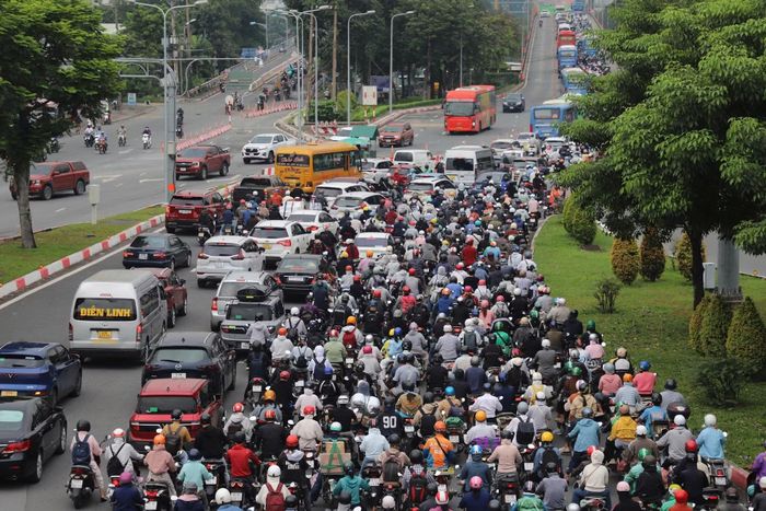 Quá nhiều xe cá nhân gây nên kẹt xe ở TP Hồ Chí Minh.