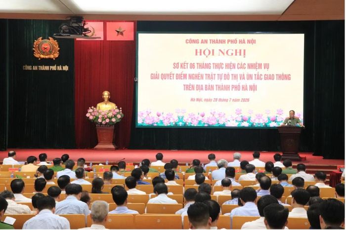Các đại biểu tham dự hội nghị.