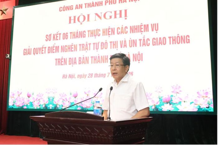 Đồng chí Dương Đức Tuấn, Phó Chủ tịch Thường trực UBND TP Hà Nội phát biểu chỉ đạo tại hội nghị.