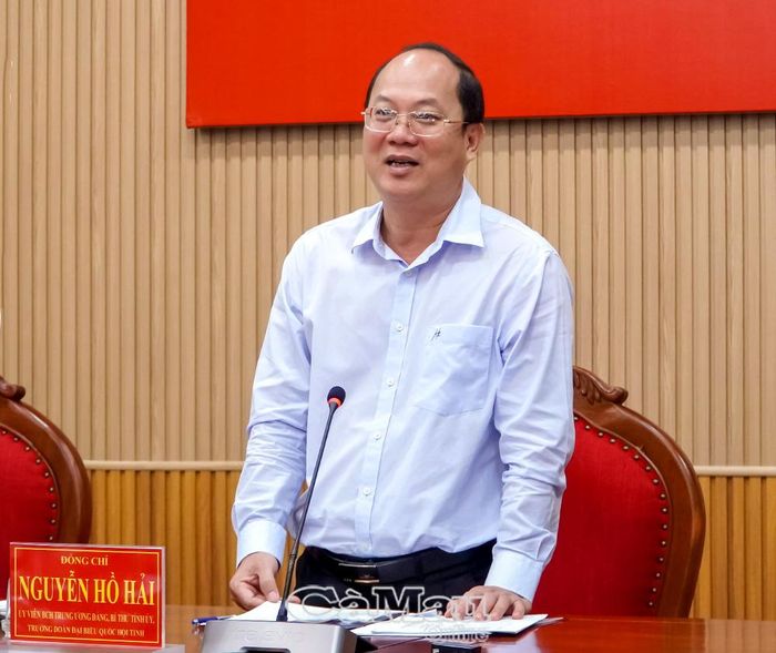 Bí thư Tỉnh ủy Nguyễn Hồ Hải nhấn mạnh: Việc đẩy nhanh giải ngân vốn đầu tư công phải đi đôi với đảm bảo chất lượng công trình, không làm thất thoát, lãng phí ngân sách Nhà nước.