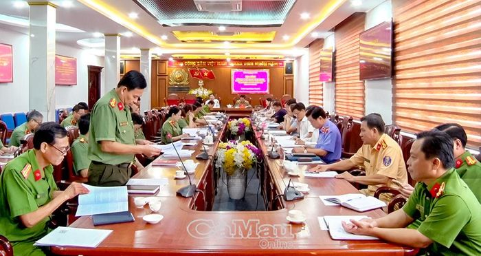 Các đại biểu tham dự tọa đàm.