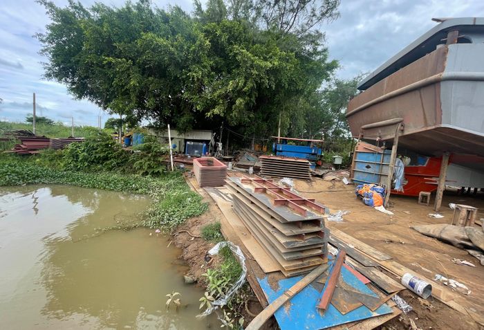 Cơ sở sửa chữa, đóng tàu Minh Hoàng
