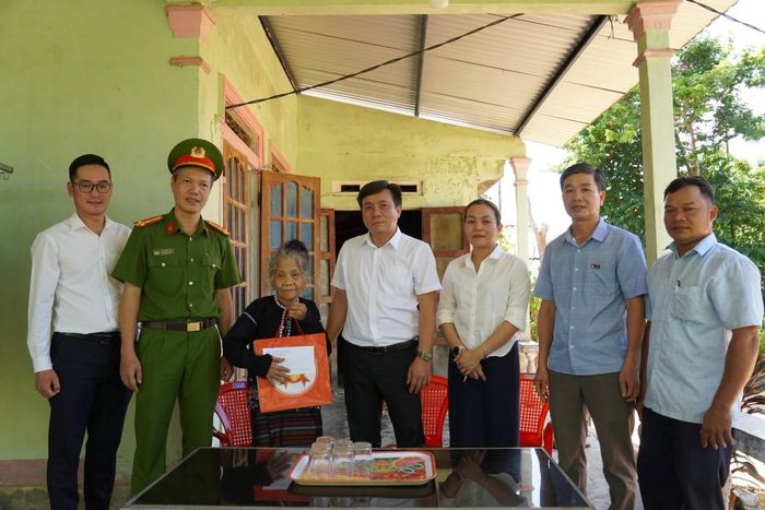 Những cuộc gặp gỡ, thăm hỏi đã trở thành nguồn động viên tinh thần to lớn, góp phần giúp người có công và thân nhân liệt sĩ thêm ấm lòng…