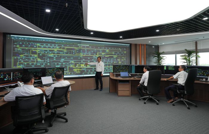 Trung tâm Điều độ Hệ thống Điện TP.HCM được ví là “Bộ não” vì nơi đây thực hiện việc giám sát, thu thập dữ liệu và điều khiển toàn bộ lưới điện thành phố.
