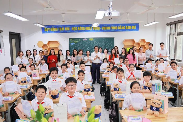 Trường THCS Cầu Giấy chào đón hơn 400 học sinh lớp 6 năm học 2026-2027. Ảnh: CTV