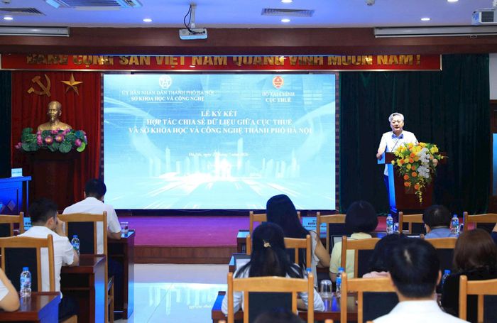 Quang cảnh hội nghị. Ảnh: T.M