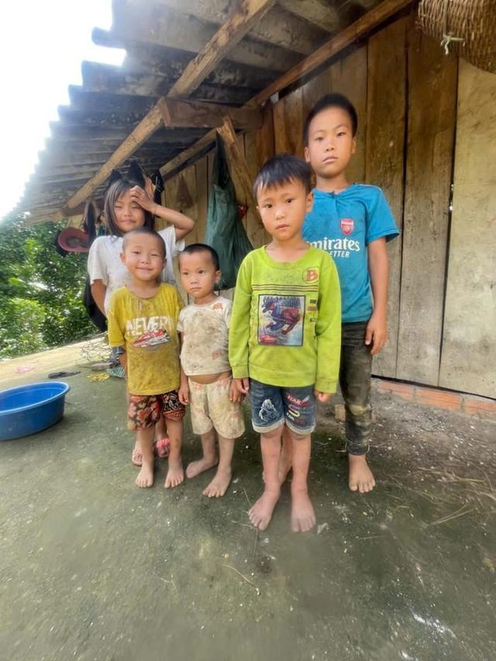 5 con nhỏ của chị Chứ. Ảnh GĐCC