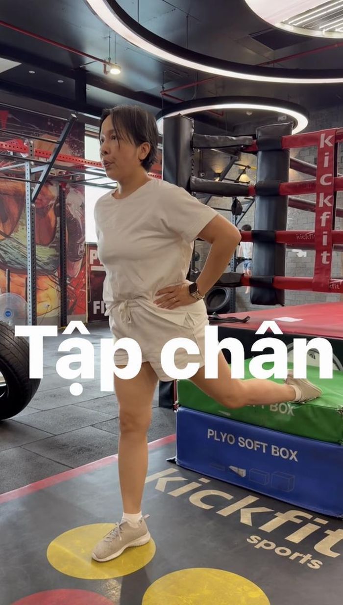 Ở tuổi 51, diva Mỹ Linh chăm chỉ tập gym 3 buổi/tuần.