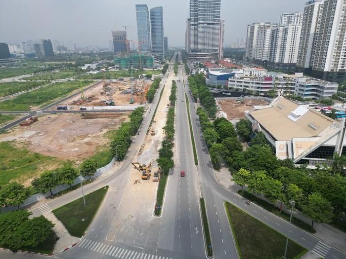 Ngoài khu vực đường Võ Chí Công, TP cũng đang thi công hệ thống thoát nước trên đường Hoàng Minh Thảo.
