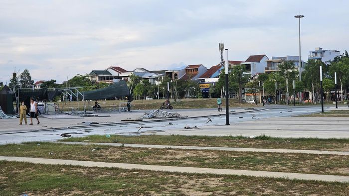 Hạng mục hạ tầng kỹ thuật ngoài trời của dự án hoàn thành tạo không gian cho người dân dạo bộ, vui chơi. Ảnh: Hoàng Dũng.