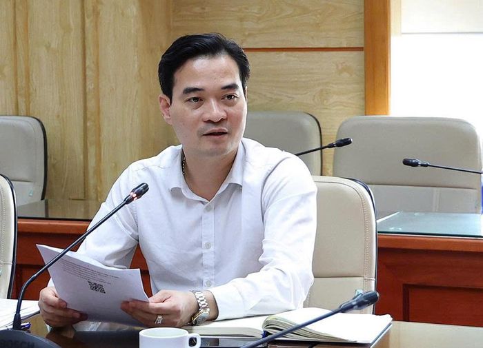 Cục trưởng Cục An toàn thực phẩm, TS.Dược sĩ Chu Quốc Thịnh tại hội thảo. Ảnh: Trần Minh