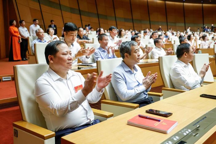 Ủy viên Trung ương Đảng, Phó Bí thư thường trực Đảng ủy MTTQ, các đoàn thể Trung ương, Phó Chủ tịch UBTƯ MTTQ Việt Nam Nguyễn Phi Long và các đại biểu tham dự hội nghị (Ảnh: Quang Vinh)