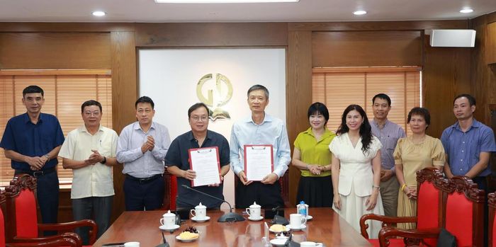 NXBGDVN và Hiệp hội Sách giáo dục và Học liệu điện tử Việt Nam ký kết Thỏa thuận hợp tác về phối hợp rà soát, đánh giá chuyên môn và hoàn thiện sách điện tử, sách số, học liệu số.
