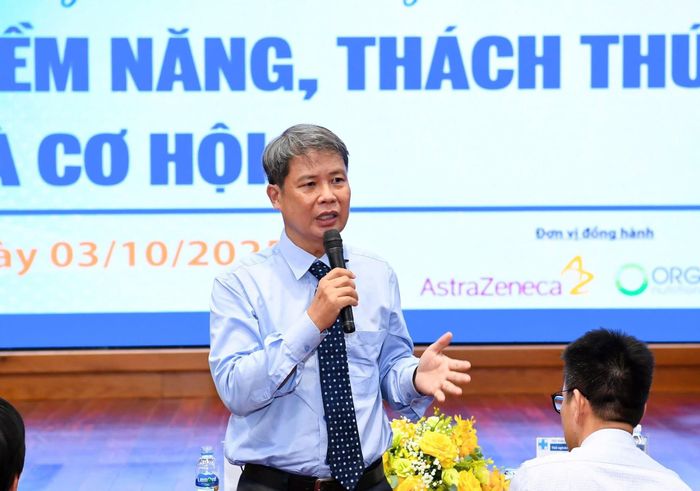  PGS.TS.BS Đỗ Văn Dũng, giảng viên cao cấp, nguyên Phó Hiệu trưởng Trường Đại học Y Dược TP.HCM. Ảnh: NVCC. 