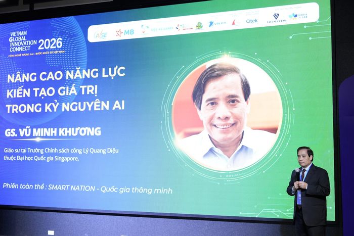 GS.TS Vũ Minh Khương chia sẻ tại sự kiện. Ảnh: VGIC 2026.