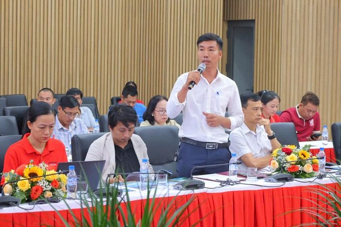 Các doanh nghiệp giới thiệu sản phẩm tiêu biểu, tìm kiếm cơ hội hợp tác với các đối tác xuất khẩu và hệ thống phân phối