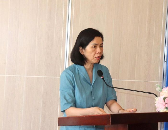 Phó Chủ tịch Hội LHPN Việt Nam Nguyễn Thị Minh Hương phát biểu