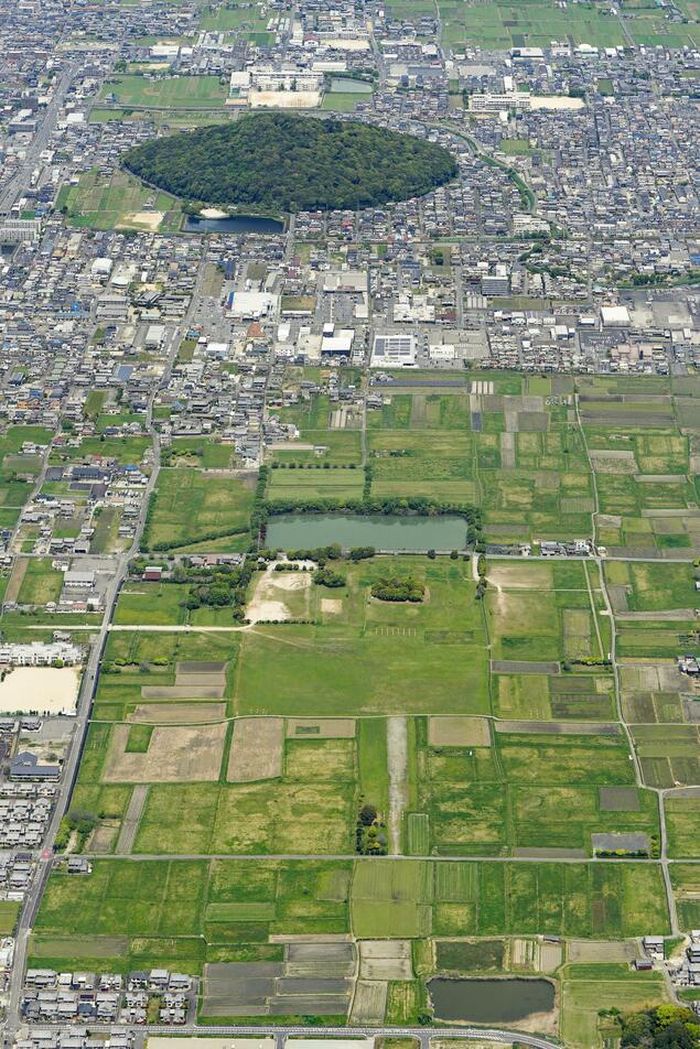 Tàn tích cung điện Fujiwara ở Kashihara. Ảnh: Kyodo