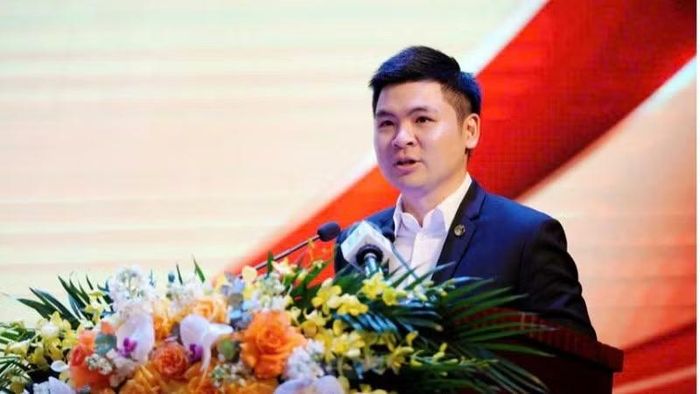 Ông Đỗ Vinh Quang tại buổi tiếp xúc cử tri tháng 3/2026.
