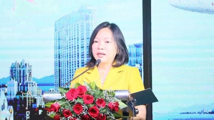 Bà Thái Thị Lệ Hằng, Giám đốc Sở Văn hóa, Thể thao và Du lịch Khánh Hòa, phát biểu.