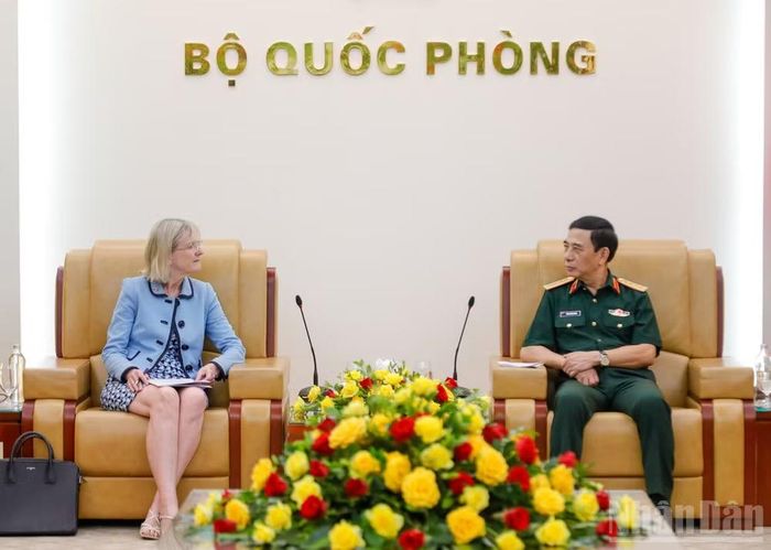 Đại tướng Phan Văn Giang và Đại sứ Australia tại Việt Nam Gillian Bird tại buổi tiếp.