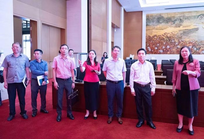 Phó Chủ tịch Quốc hội Nguyễn Doãn Anh kiểm tra công tác chuẩn bị cho Diễn đàn. (Ảnh: Khắc Phục)
