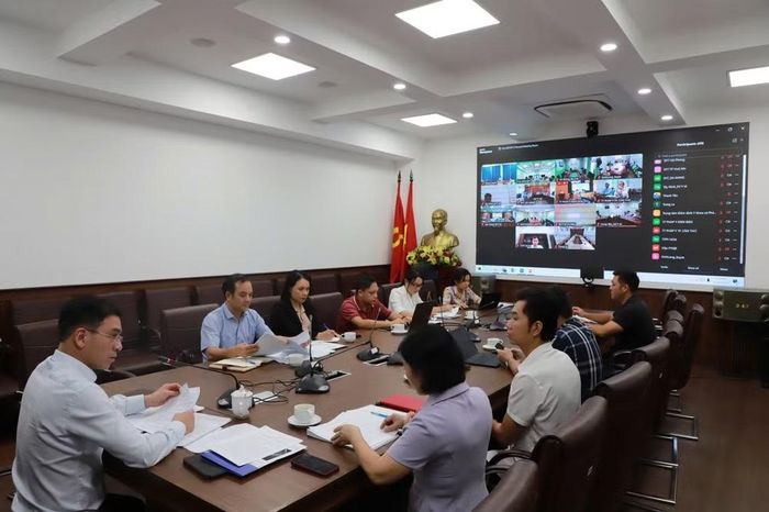 Cuộc họp được triển khai trực tuyến tới Sở Y tế các tỉnh, thành phố.