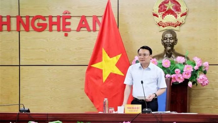 Phó Chủ tịch Ủy ban nhân dân tỉnh Nghệ An, ông Phùng Thành Vinh kết luận tại cuộc họp.