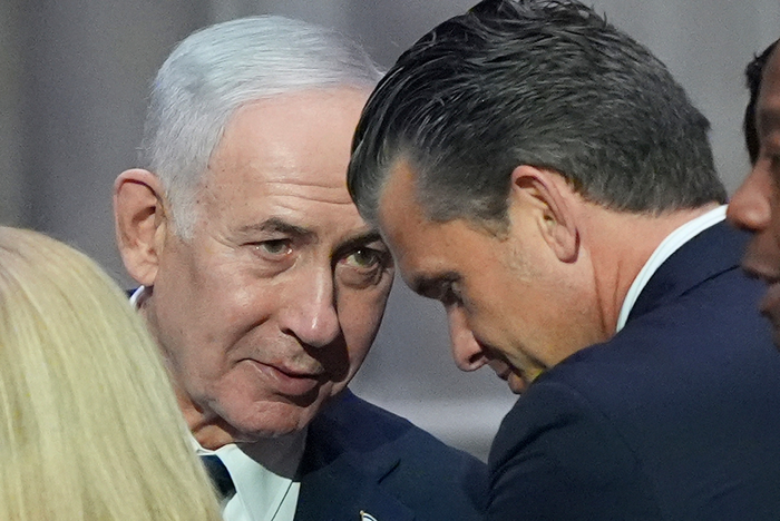  Thủ tướng Israel Benjamin Netanyahu và Bộ trưởng Bộ Chiến tranh Mỹ Peter Hegseth tại Washington, ngày 28-7. Ảnh: AP 