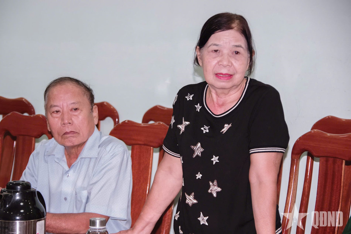 Nhân chứng cung cấp thông tin.