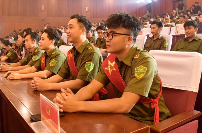  Lực lượng cổ động viên của các đội tham gia hội thi 