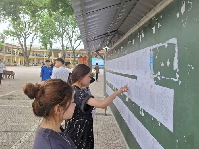 Chuyển từ thi trên giấy sang thi trên máy tính là đổi mới phương thức tổ chức kỳ thi, không phải thay đổi mục tiêu của kỳ thi. Ảnh: Hiếu Nguyễn