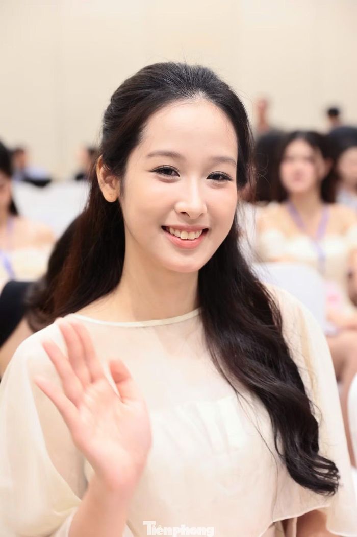 Bùi Mai Linh cho biết chuẩn bị kỹ về cả trang phục, tóc tai và tinh thần để sẵn sàng cho hành trình đầu tiên tại Hoa hậu Việt Nam 2026.