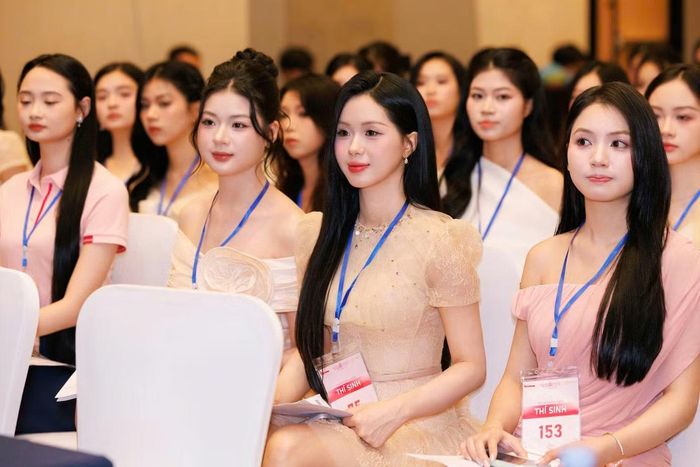 Những cô gái tự tin khoe tài năng, cá tính, khát khao cống hiến.