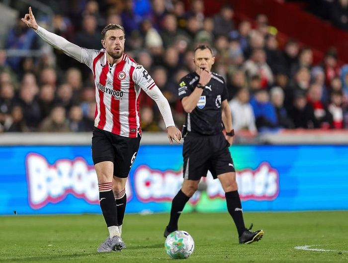  Henderson là cầu thủ có tố chất lãnh đạo rất mạnh mẽ. 