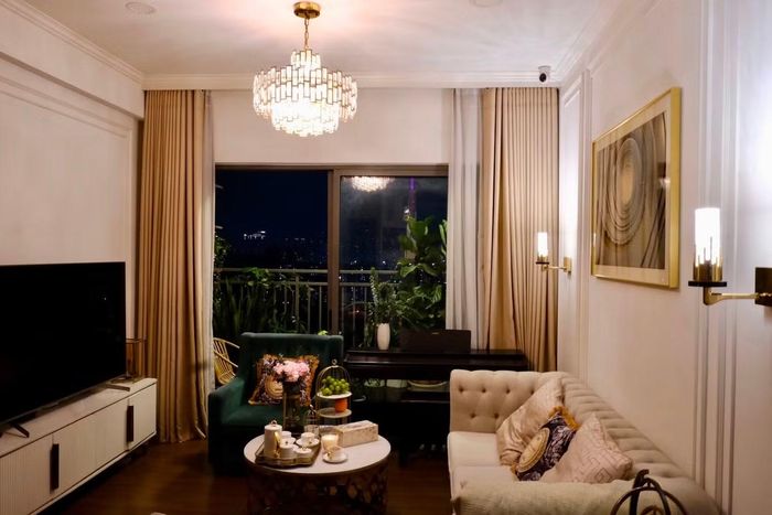 Hiện tại, Huỳnh Hồng Loan không có ý định thay đổi hay cải tạo nhiều bởi cô hài lòng với không gian đang có. "Mỗi lần mở cửa bước vào nhà đều có cảm giác bình yên và được là chính mình. Với tôi, đó mới là điều quan trọng nhất", nữ diễn viên bày tỏ.