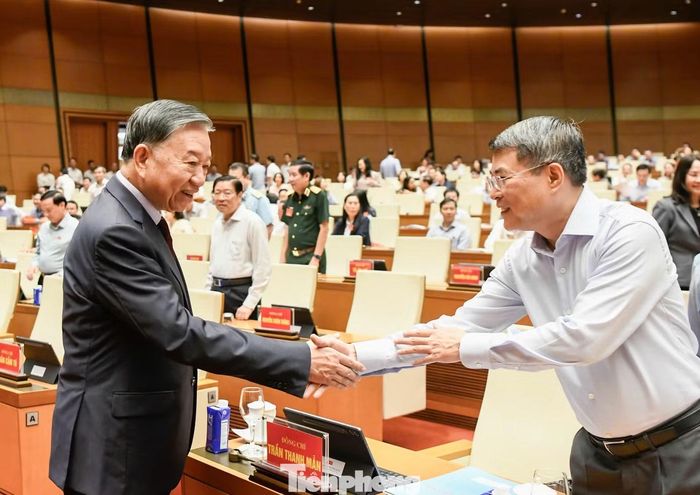  Tổng Bí thư, Chủ tịch nước Tô Lâm và Thủ tướng Chính phủ Lê Minh Hưng. 