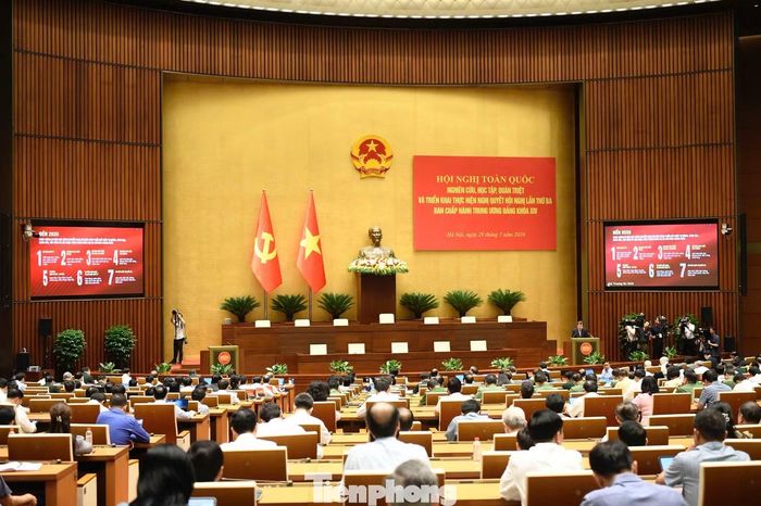  Quang cảnh hội nghị. 