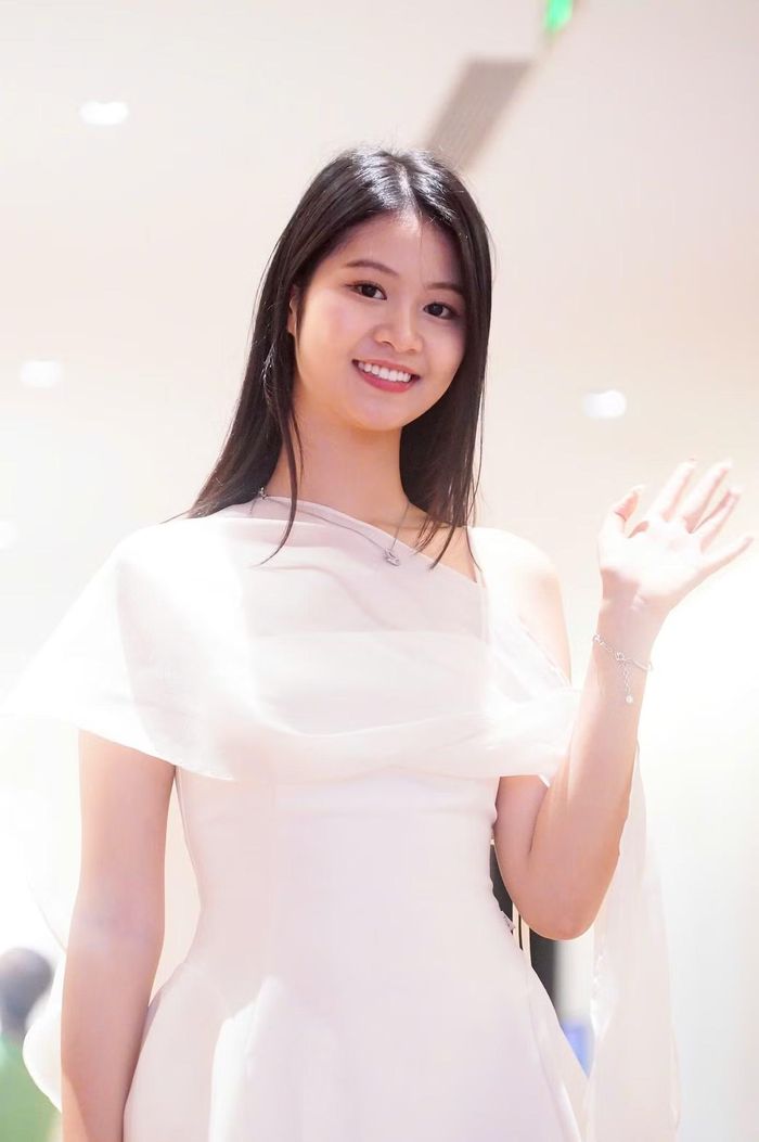 Sau đêm chung kết, Phương Linh trở lại với công việc học tập, cuộc sống đời thường của sinh viên. Người đẹp tích cực tham gia các sự kiện nghệ thuật, giải trí. Cô cũng đồng hành với nhiều sự kiện do báo Tiền Phong tổ chức.