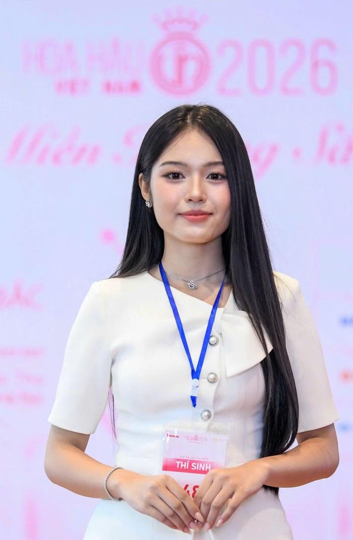 Đội ngũ bác sĩ đánh giá đa phần thí sinh ở Vòng Sơ khảo có chiều cao tốt, dáng lại nhỏ nhắn, mảnh mai và cân đối.