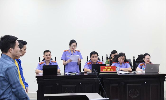 Đại diện VKS nêu quan điểm giải quyết vụ án.
