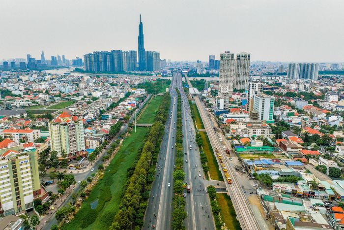 Trưởng Ban Tổ chức Trung ương: Nâng cao năng lực thực thi, xác định rõ cấp xã là tuyến đầu trong quản trị quốc gia và phục vụ nhân dân, bảo đảm thực sự gần dân, sát dân. Ảnh: Nguyễn Huế