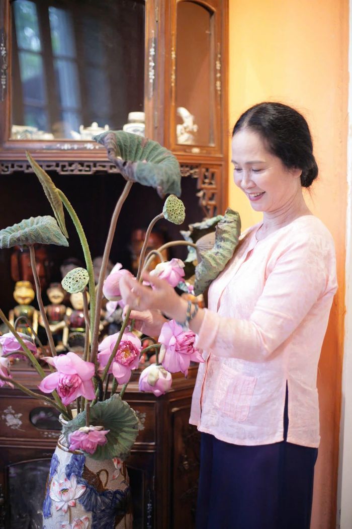 NSND Lan Hương cho biết dù 4 thế hệ nhưng gia đình vẫn chung sống hòa thuận.