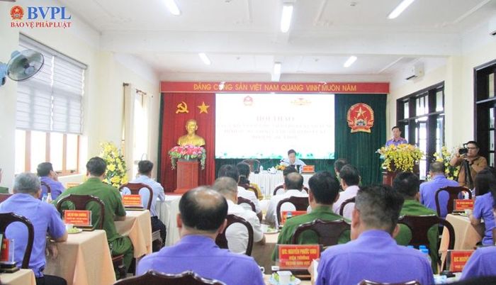  Quang cảnh Hội thảo lấy ý kiến góp ý các dự thảo Bộ luật Tố tụng hình sự (sửa đổi) và Bộ luật Hình sự (sửa đổi).