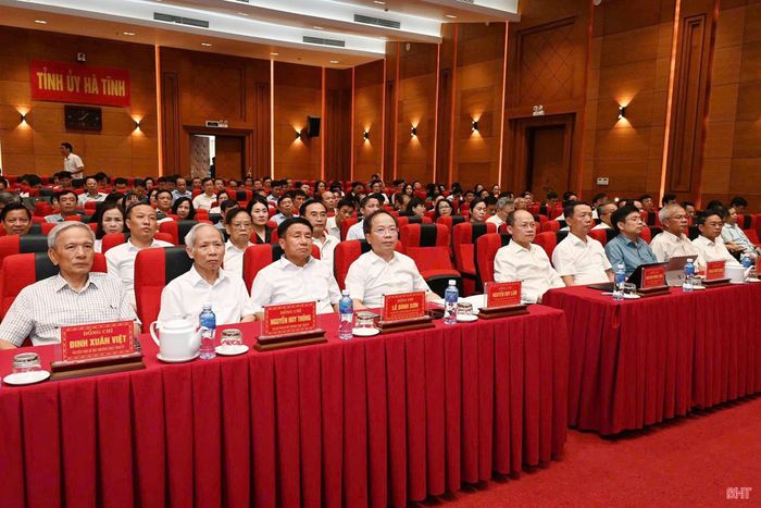 Đại biểu dự hội nghị tại điểm cầu Hà Tĩnh.