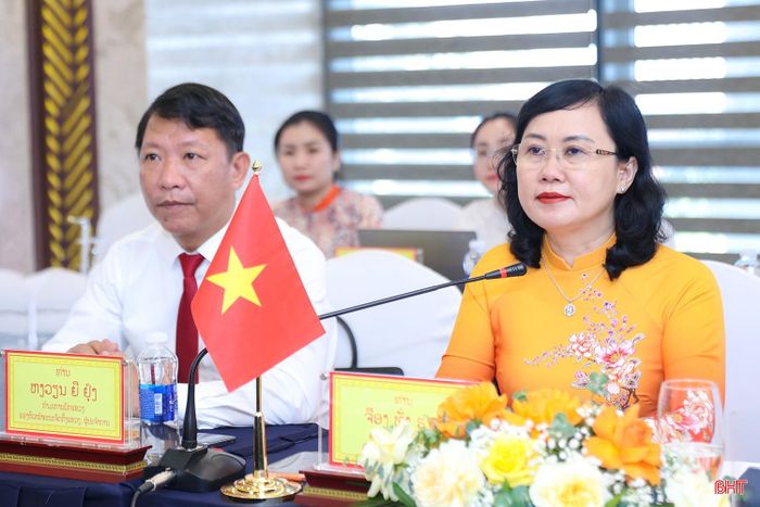 Đồng chí Trương Thanh Huyền - Ủy viên BTV, Trưởng ban Tổ chức Tỉnh ủy Hà Tĩnh trao đổi các nội dung tại tọa đàm.