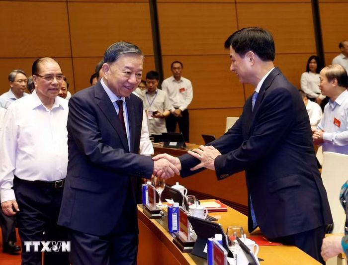 Tổng Bí thư, Chủ tịch nước Tô Lâm và các đại biểu dự hội nghị tại điểm cầu trung tâm - Hội trường Diên Hồng, Nhà Quốc hội (Hà Nội). (Ảnh: Thống Nhất/TTXVN)